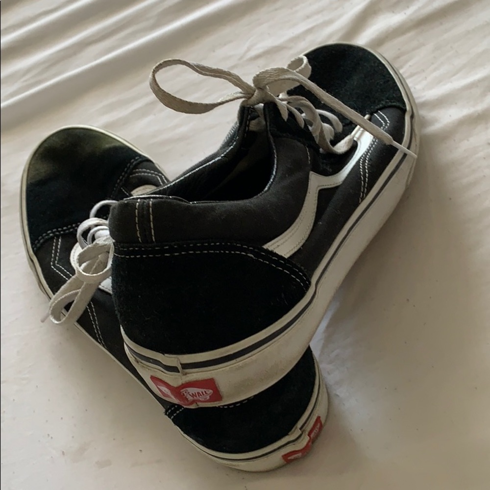 Vans - Picture 2 of 6